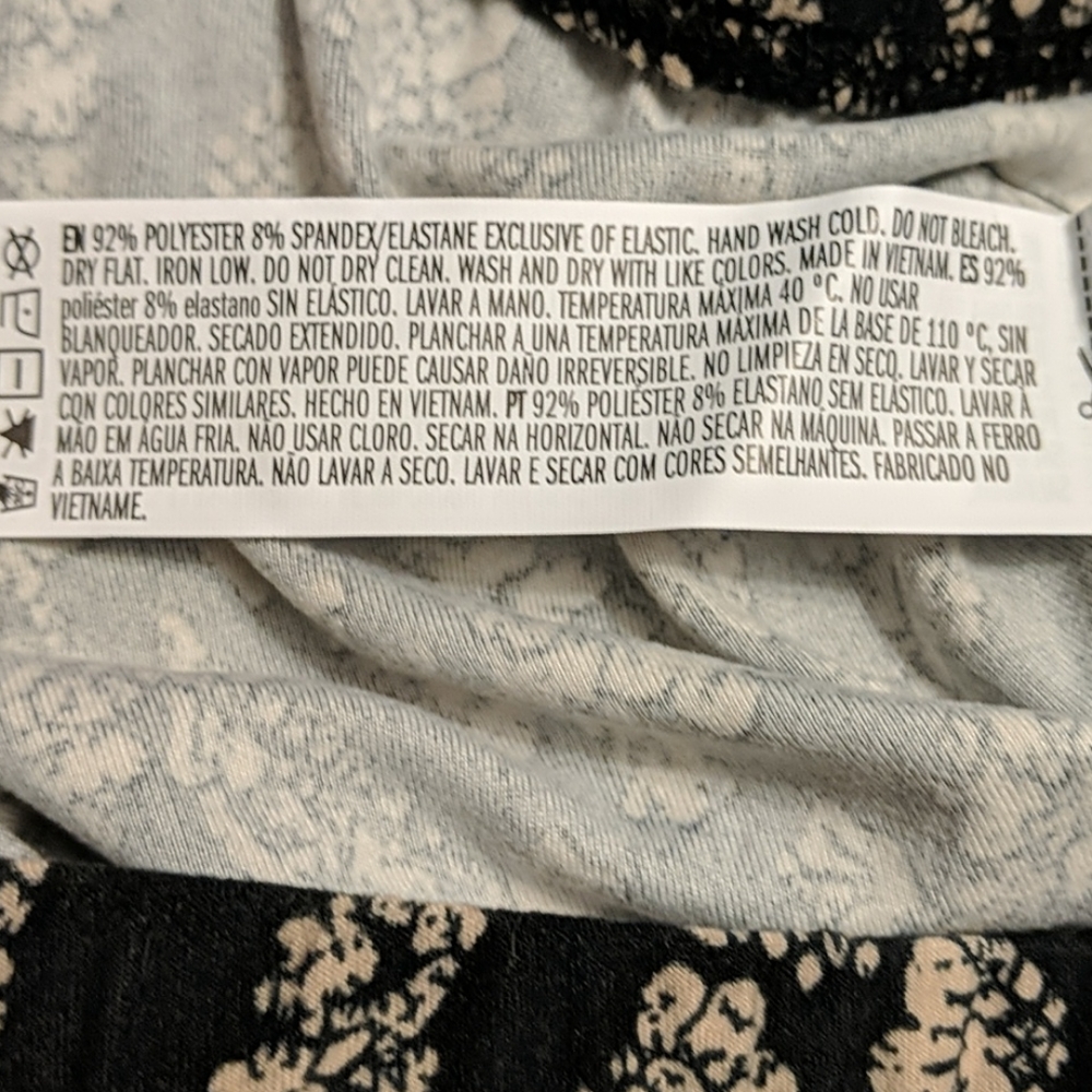 ✨5/$25✨ NWT Forever 21 baroque soft flare pant - Picture 11 of 13